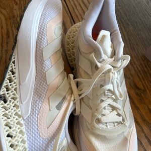 Women’s Adidas 4DFWD4  printed running shoes
Worn 1x.